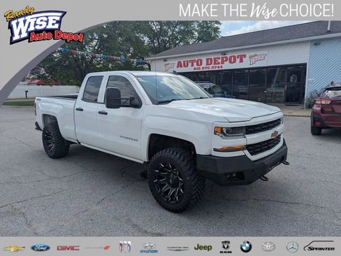 Used 2018 Chevrolet Silverado 1500 Custom w/ Custom Value Package AWD/4WD image 1