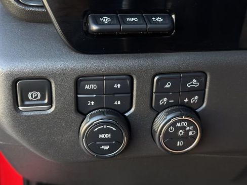 Certified 2022 Chevrolet Silverado 1500 ZR2 w/ Technology Package AWD/4WD image 27