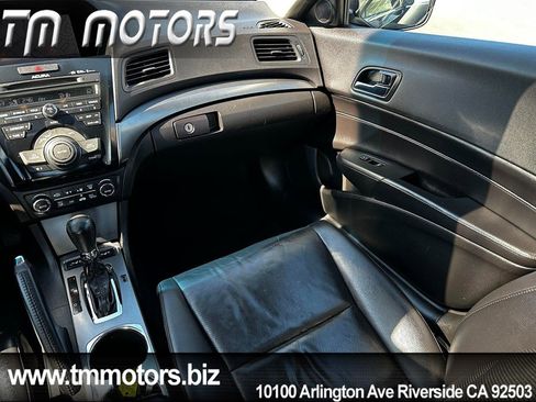 Used 2013 Acura ILX w/ Technology Package image 12