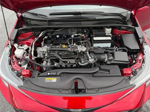 Used 2025 Toyota Corolla SE w/ SE Package FWD image 28