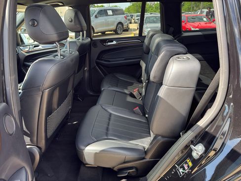 Used 2018 Mercedes-Benz GLS 450 4MATIC w/ Premium Package image 30