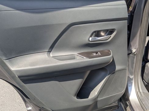 Used 2025 Nissan Kicks SV w/ Charging Package FWD image 26