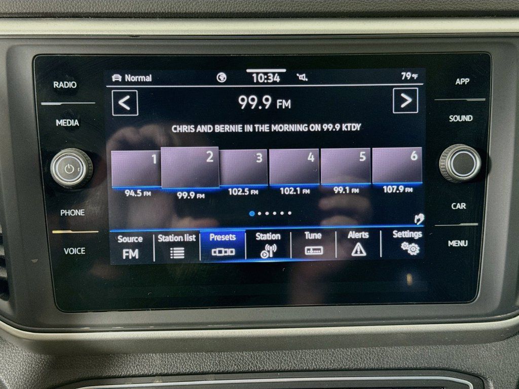 Used 2021 Volkswagen Atlas Cross Sport SE AWD/4WD image 19
