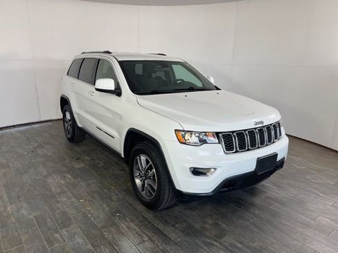 Used 2021 Jeep Grand Cherokee Laredo w/ All-Weather Capability Group image 3