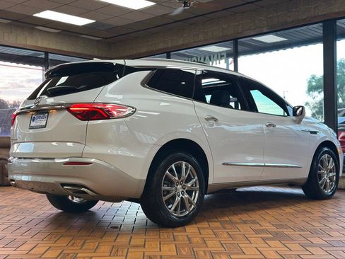 Used 2022 Buick Enclave Essence w/ Experience Buick Package image 21