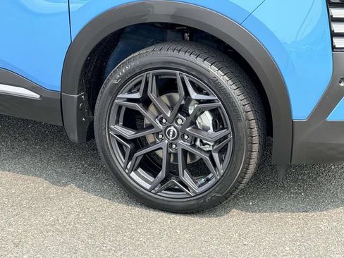 New 2026 Nissan Kicks SR w/ Cold Weather Package FWD image 7