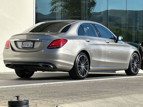Used 2019 Mercedes-Benz C 300 Sedan image 3