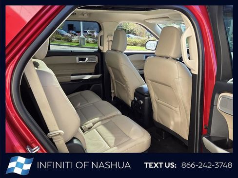Used 2021 Ford Explorer Limited w/ Equipment Group 301A AWD/4WD image 19