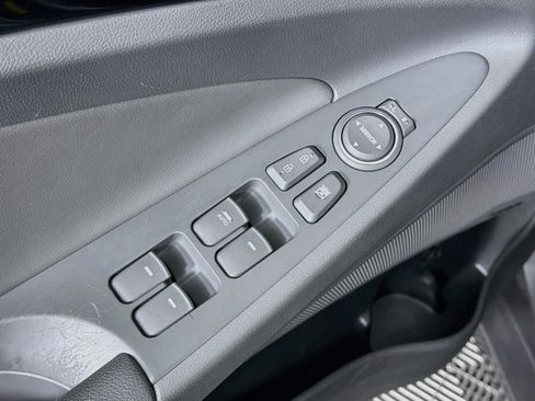 Used 2012 Hyundai Sonata Limited FWD image 20