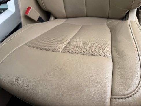 Used 2019 Ford F150 Lariat w/ Equipment Group 502A Luxury AWD/4WD image 23