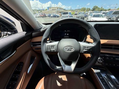 Used 2023 INFINITI QX60 Sensory w/ Vision Package AWD/4WD image 15