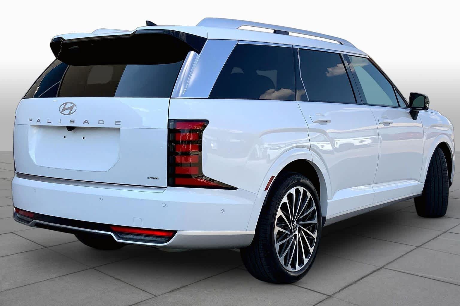 Used 2026 Hyundai Palisade Calligraphy AWD/4WD image 13