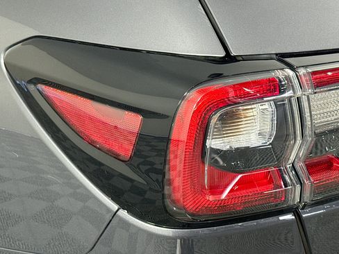 Used 2024 Subaru Outback Limited AWD/4WD image 34
