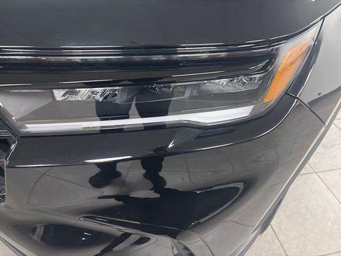 Used 2025 Honda Pilot Black Edition image 6