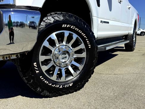 Used 2022 Ford F250 Lariat w/ Lariat Value Package AWD/4WD image 2