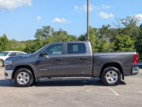 Used 2025 RAM 1500 Big Horn AWD/4WD image 6