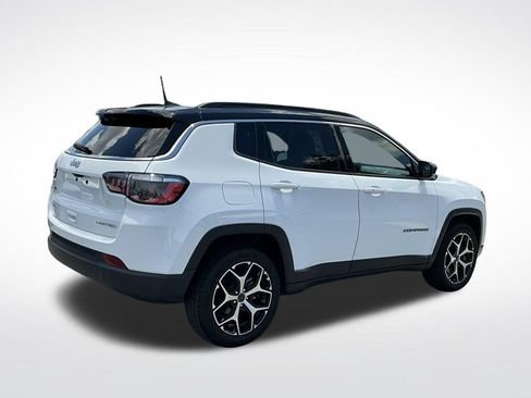 Used 2025 Jeep Compass Limited AWD/4WD image 13