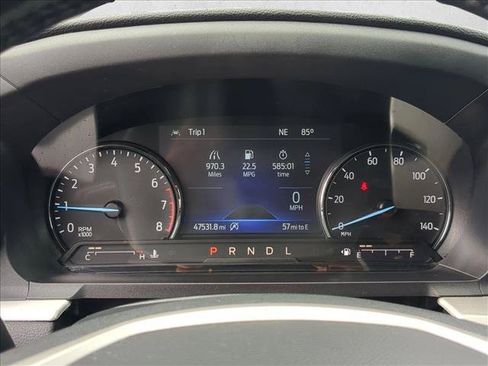 Used 2021 Ford Explorer XLT w/ Equipment Group 202A AWD/4WD image 11