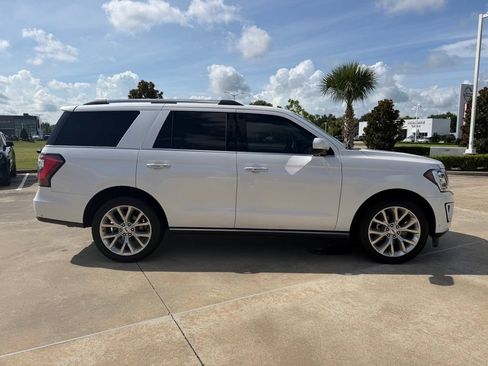 Used 2019 Ford Expedition Limited w/ Equipment Group 302A RWD image 6