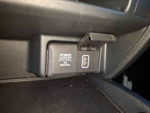 Used 2023 Honda Ridgeline Sport image 13