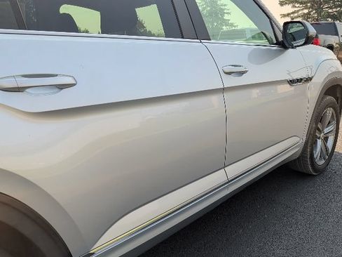 Used 2019 Volkswagen Atlas SEL R-Line AWD/4WD image 12