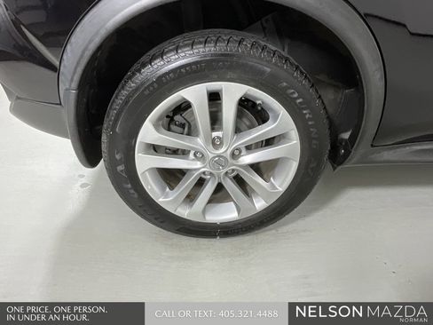 Used 2015 Nissan Juke SV w/ Technology Package image 10