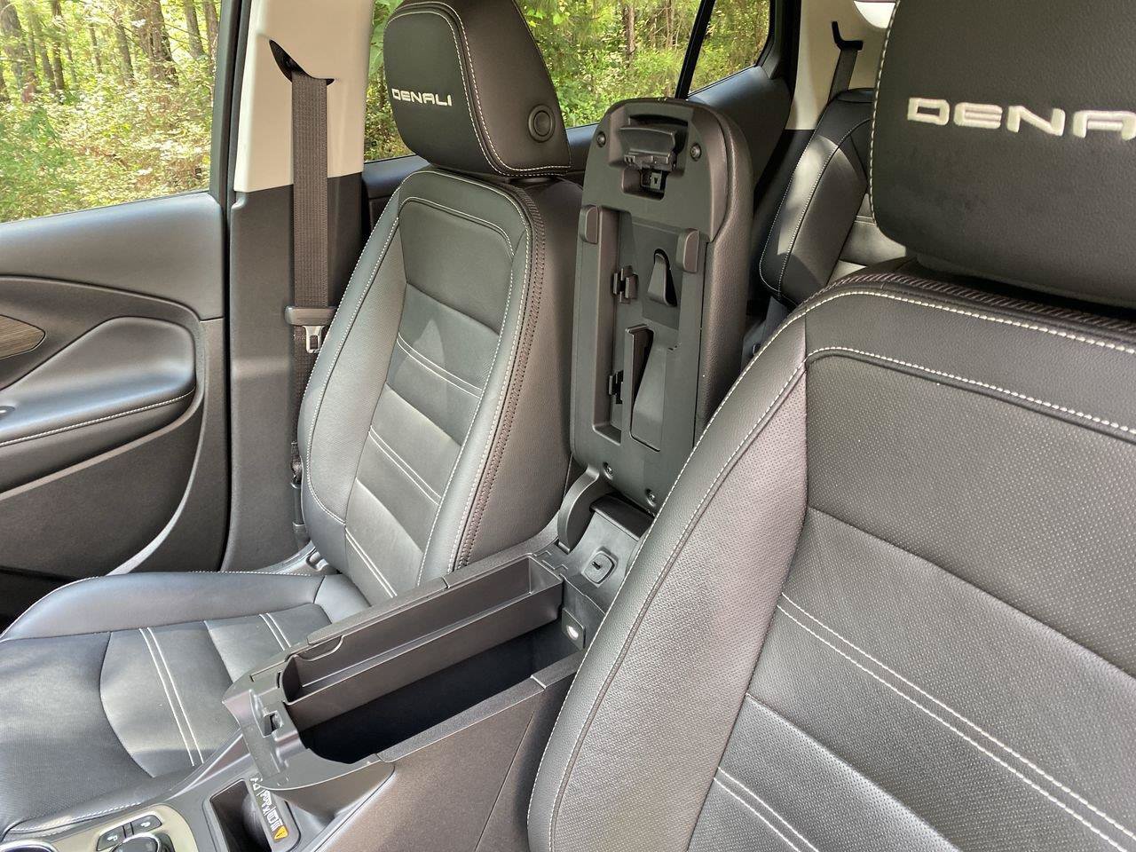 Used 2024 GMC Terrain Denali AWD/4WD image 42