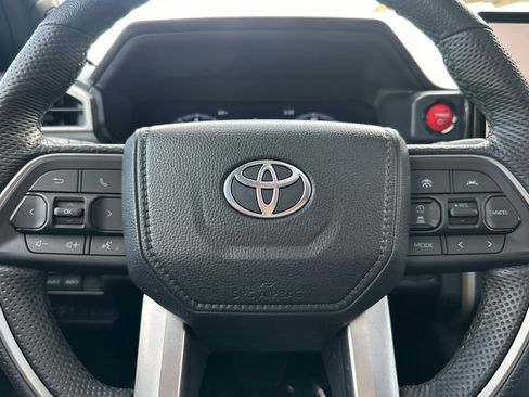 Used 2024 Toyota Tacoma TRD Off-Road image 26