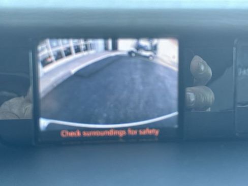 Used 2012 Toyota Sienna LE FWD image 23