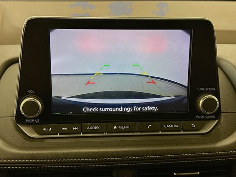 Used 2023 Nissan Rogue SV image 23