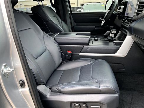 Used 2023 Toyota Tundra Platinum image 8