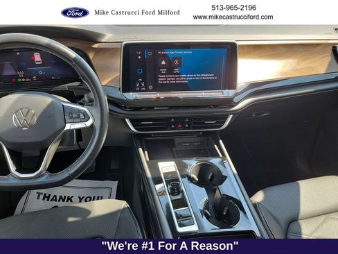 Used 2024 Volkswagen Atlas SE w/ Panoramic Sunroof Package AWD/4WD image 13