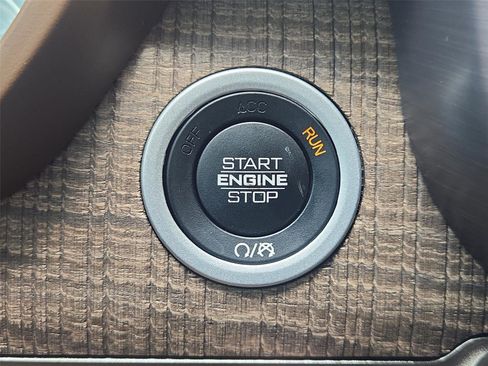 Used 2020 RAM 1500 Limited RWD image 16