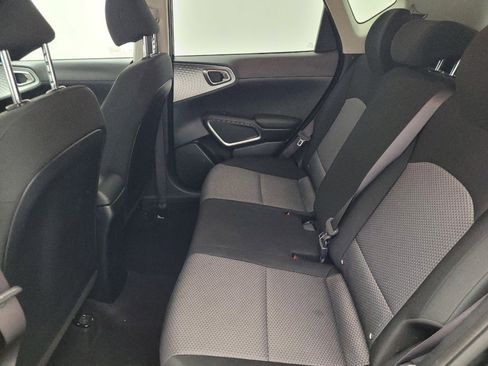 Used 2022 Kia Soul LX w/ Technology Package FWD image 18
