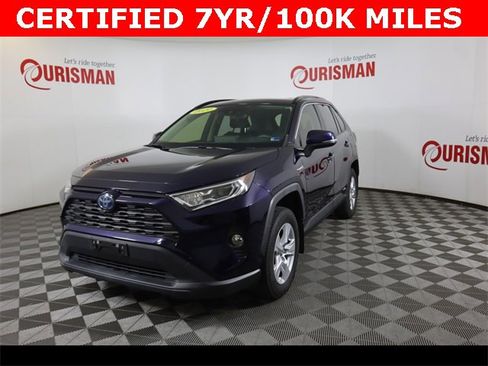 Used 2020 Toyota RAV4 XLE image 2