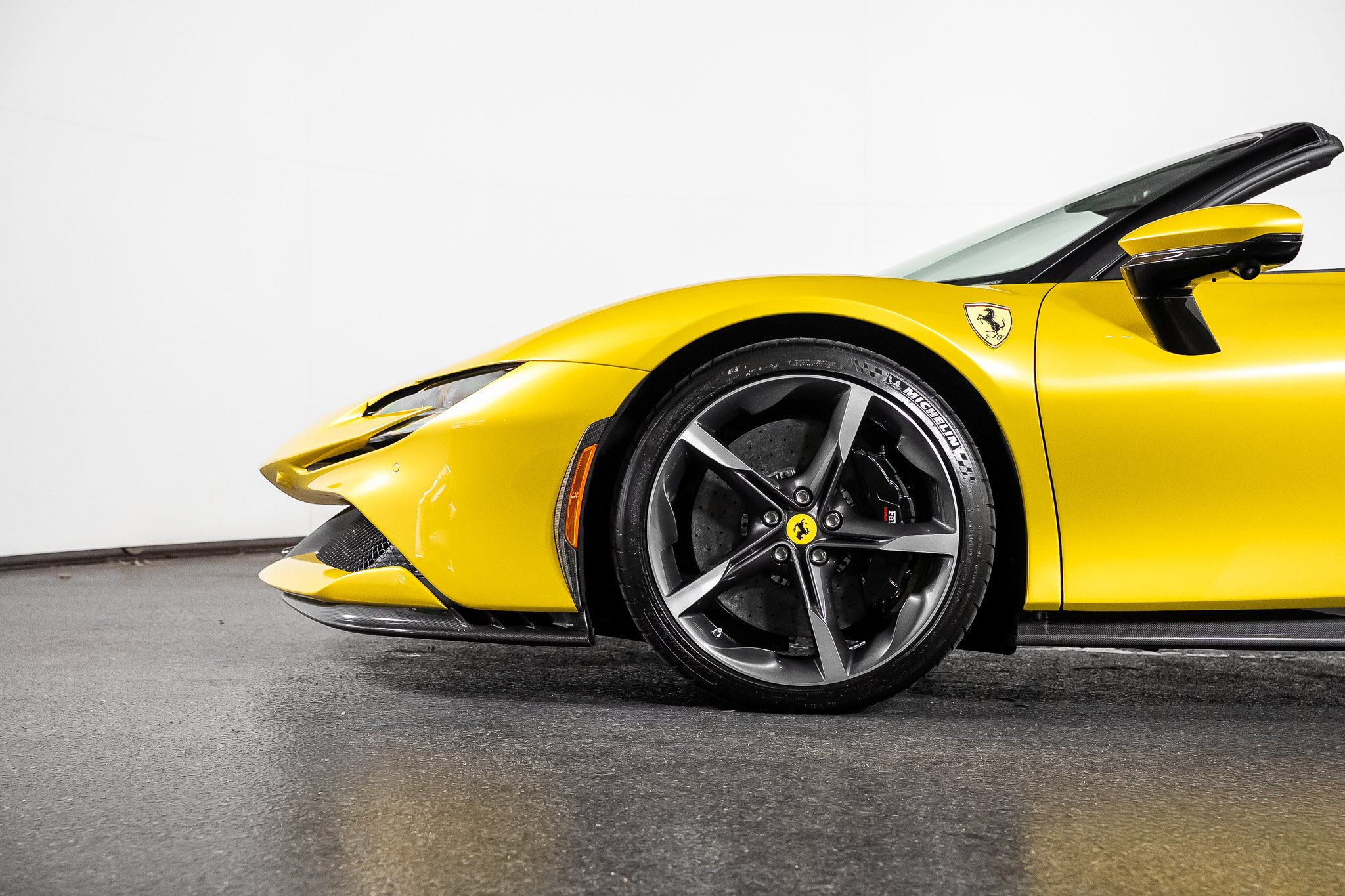 Used 2024 Ferrari SF90 Spider AWD/4WD image 15