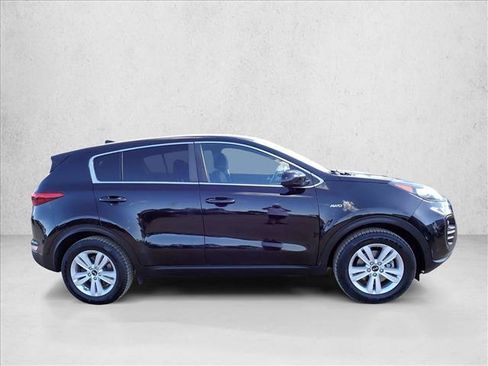 Used 2018 Kia Sportage LX AWD/4WD image 5
