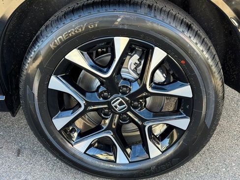 Certified 2026 Honda HR-V EX-L image 12