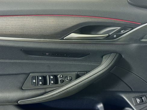 Used 2022 BMW 530i w/ M Sport Package image 24