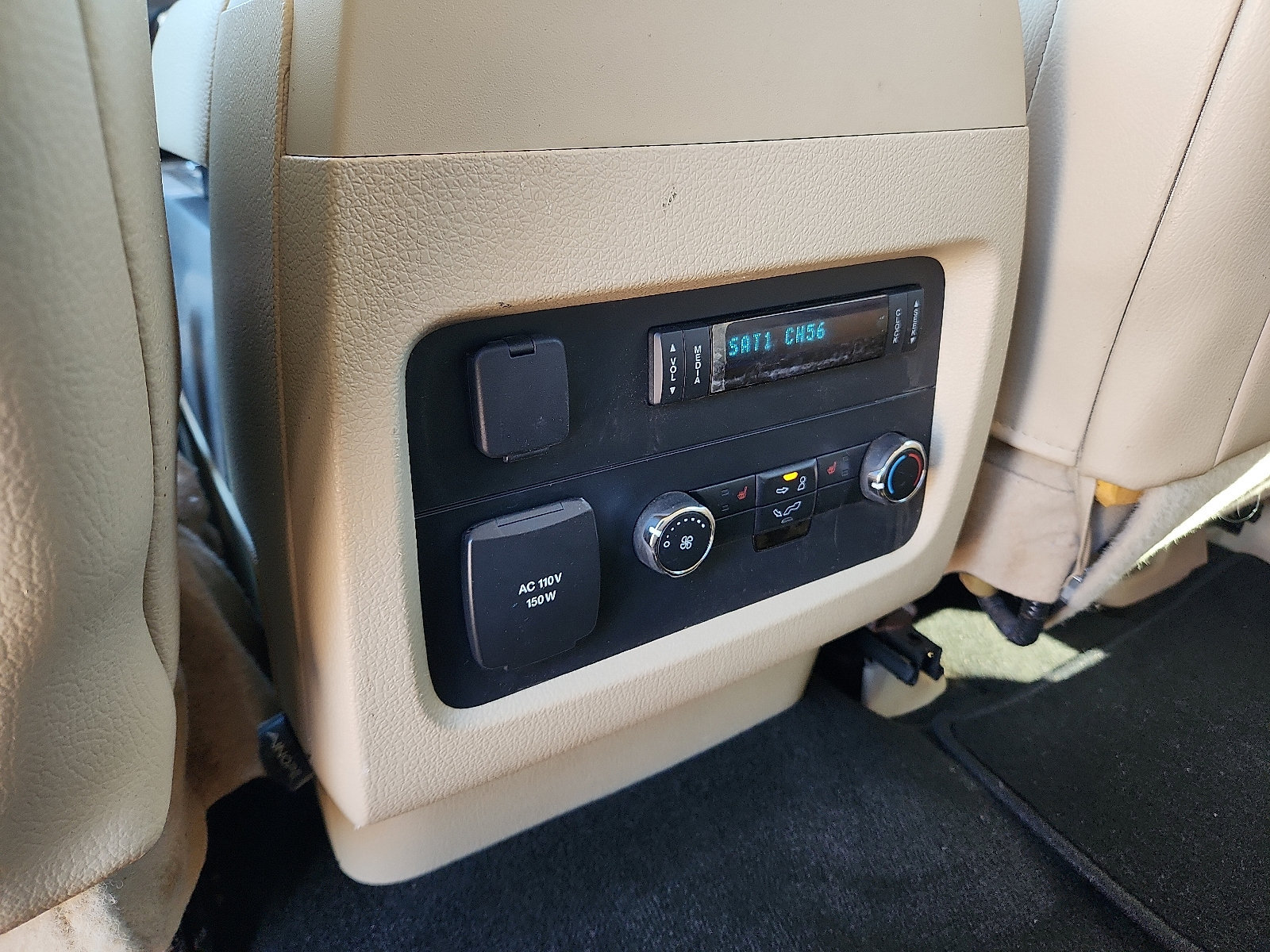 Used 2015 Ford Expedition Limited w/ Equipment Group 301A AWD/4WD image 13