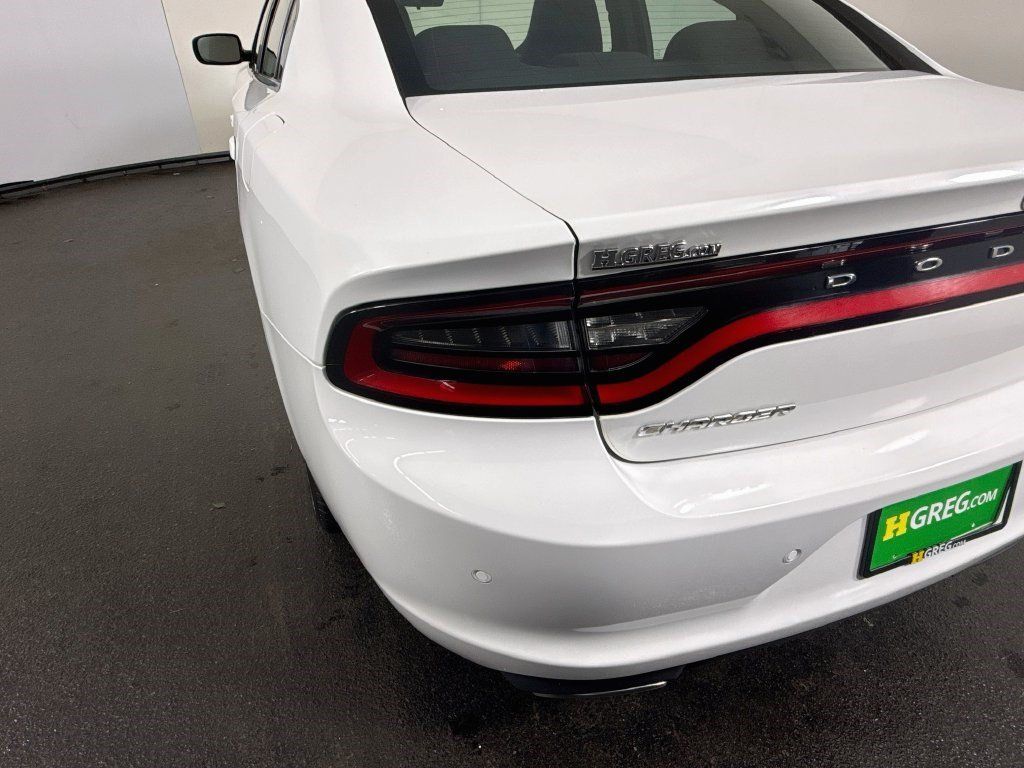 Used 2022 Dodge Charger SXT RWD image 32