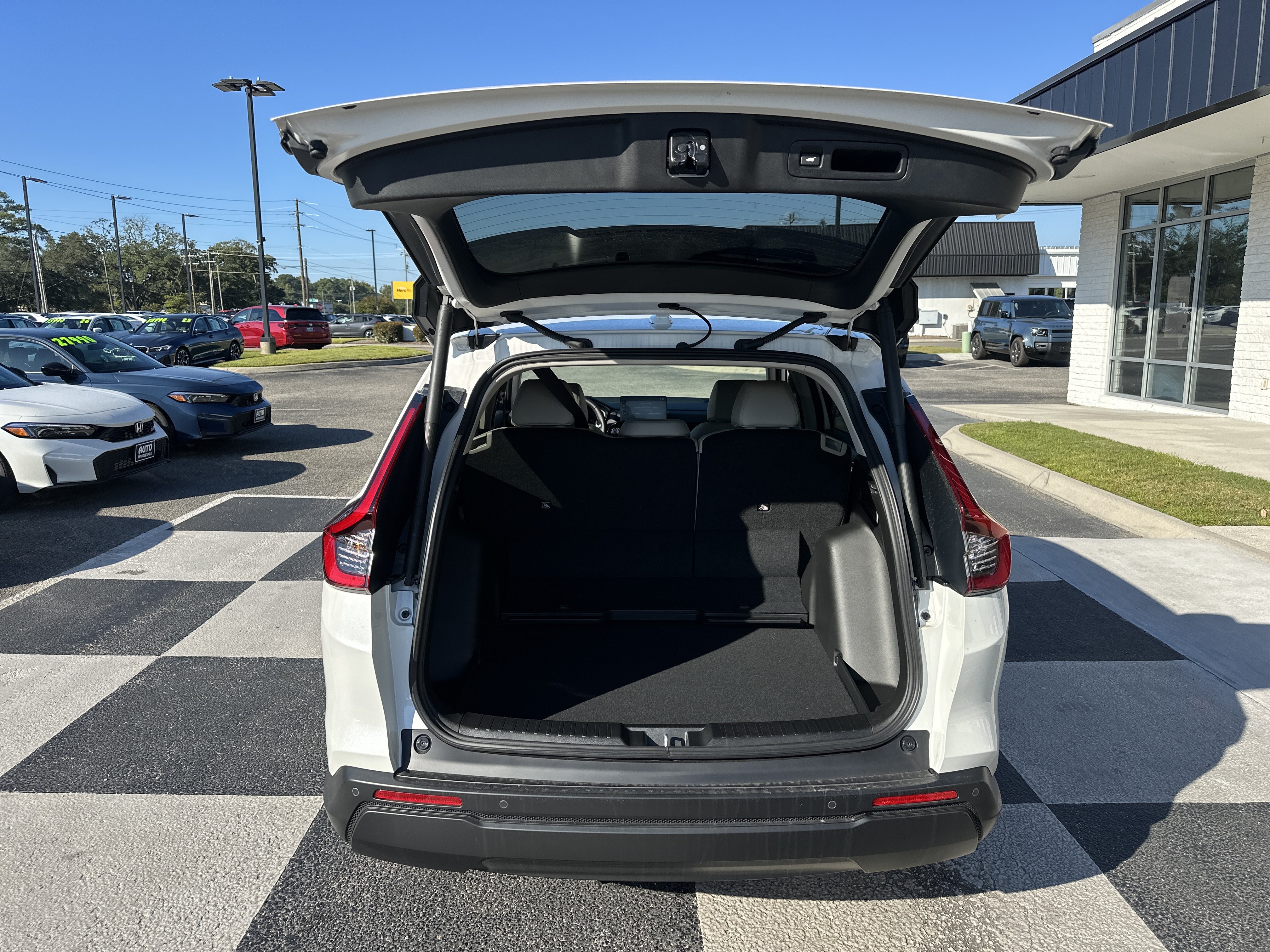 Used 2026 Honda CR-V EX-L image 4