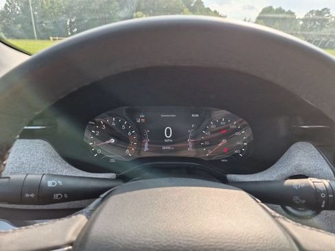 Used 2024 Jeep Compass Latitude AWD/4WD image 19