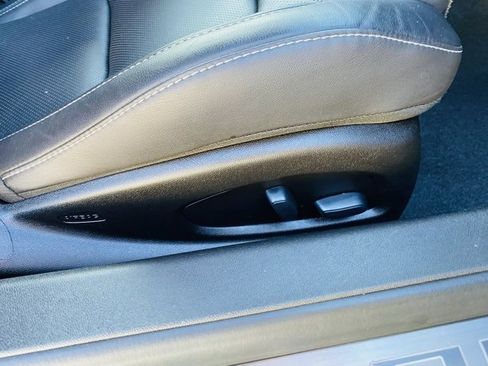 Used 2019 Chevrolet Camaro SS image 28