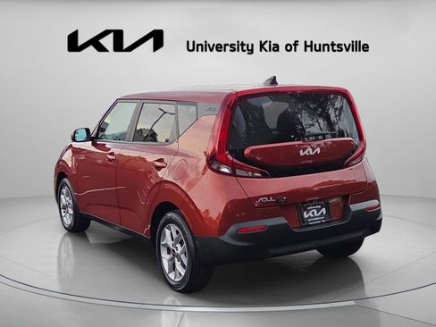 Used 2022 Kia Soul LX w/ Technology Package FWD image 5