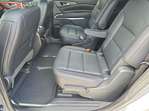 Used 2024 Chevrolet Traverse Z71 w/ LPO, Floor Liner Package AWD/4WD image 17