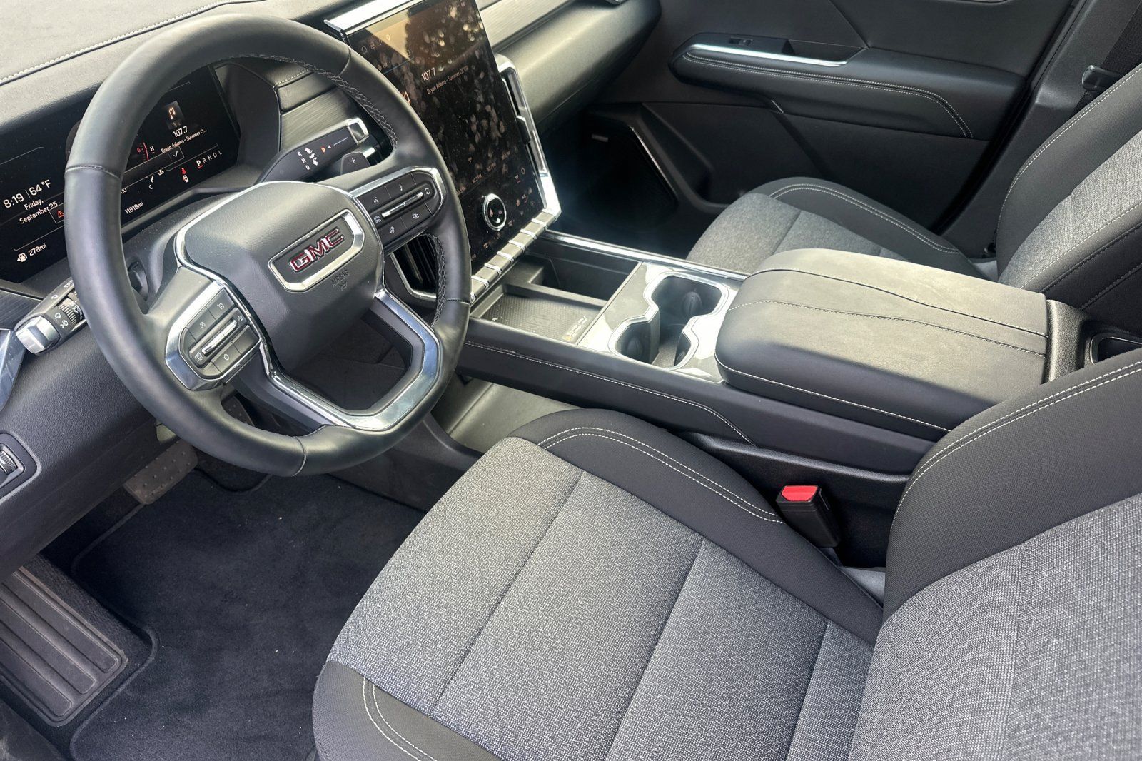 Used 2026 GMC Acadia Elevation FWD image 10