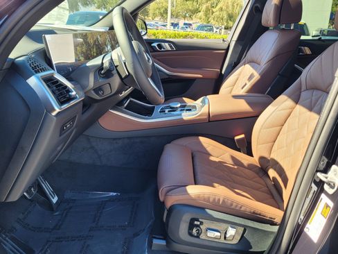 Used 2026 BMW X5 sDrive40i w/ M Sport Package image 10