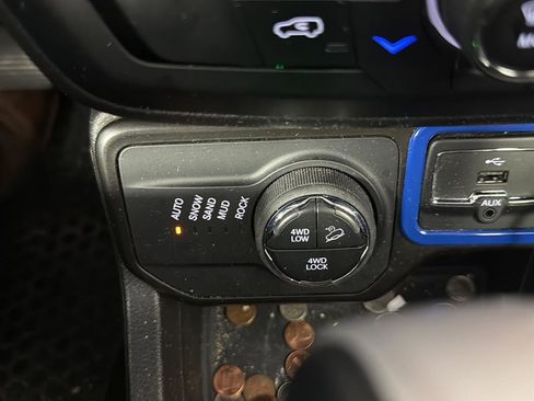 Used 2023 Jeep Renegade Trailhawk w/ Sun/Sound Group AWD/4WD image 14