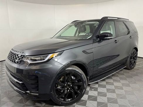 Certified 2025 Land Rover Discovery Dynamic SE AWD/4WD image 2